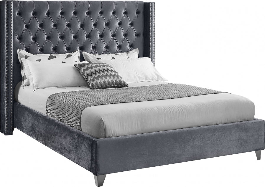 Velevt Tufted Aiden Bed