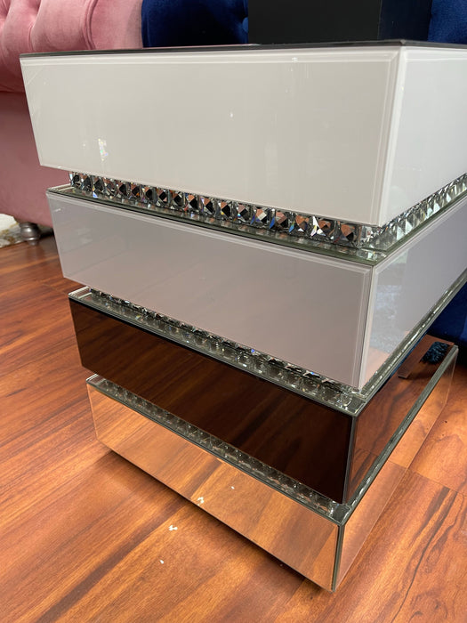 Moscow Mirrored End Table